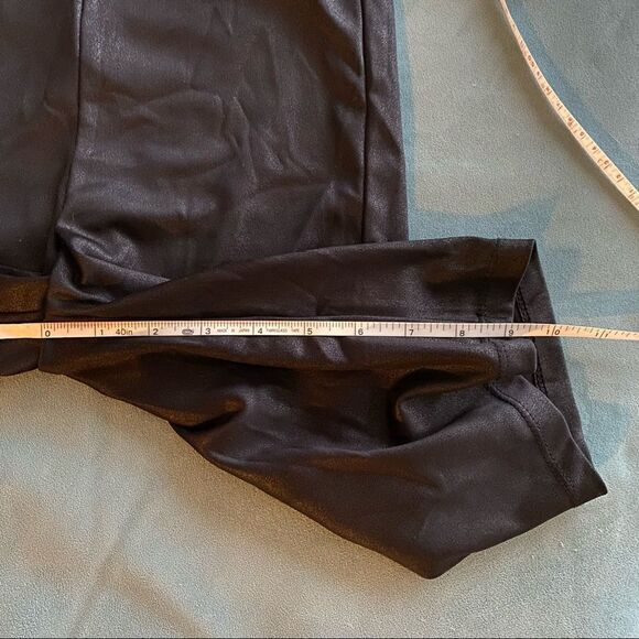 H&M Biker Short - Picture 5 of 8